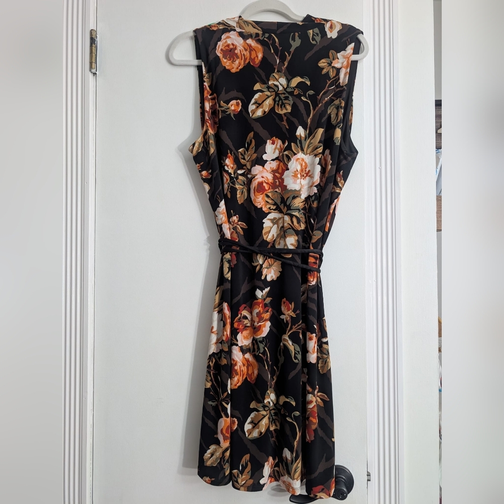 NWT White House Black Market Matte Jersey Shirt Floral Dress Size XL - Picture 3 of 6